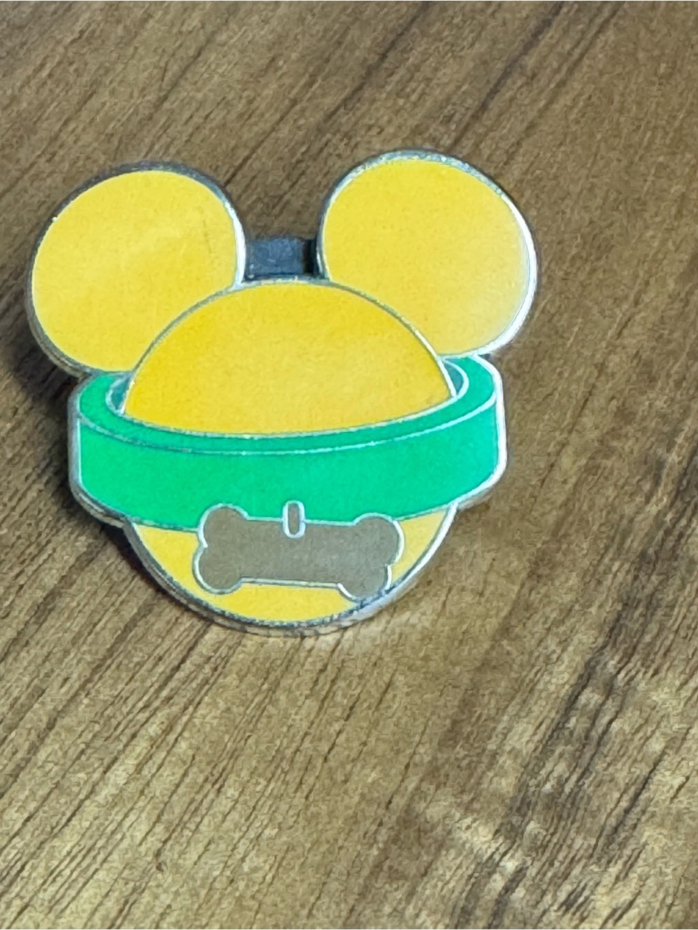 Disney Head Pluto Pin